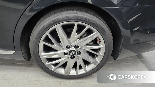 Hyundai The New Grandeur IG id 4642344 из Кореи 32