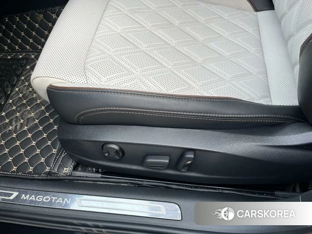 Volkswagen Magotan id 4353243 из Китая 21
