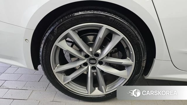 Audi A7 (4K) id 4698176 из Кореи 15