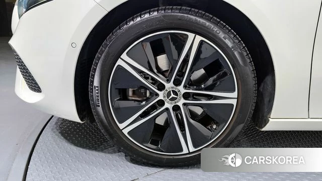 Mercedes-Benz A-Class W177 id 4248577 из Кореи 25