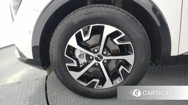 Kia Sportage 5th Generation Hybrid id 4584355 из Кореи 29