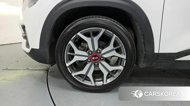 Kia Seltos id 4268028 из Кореи 15