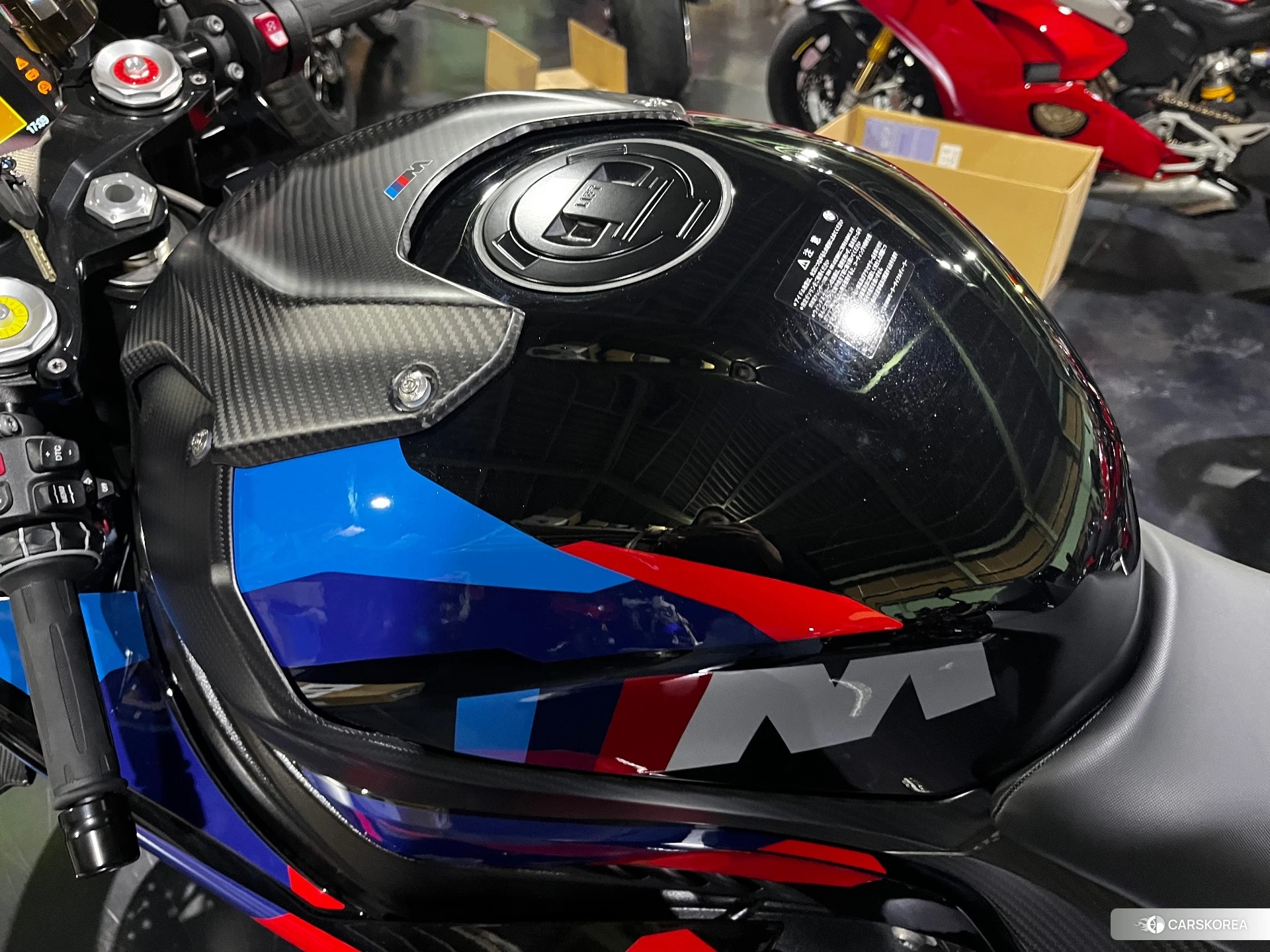 BMW M1000RR 2025 из Японии, фото 3