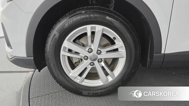 Audi Q3 (F3) id 4586593 из Кореи 27