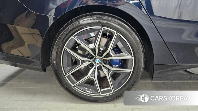 BMW 5 Series (G60) id 4739095 из Кореи 29