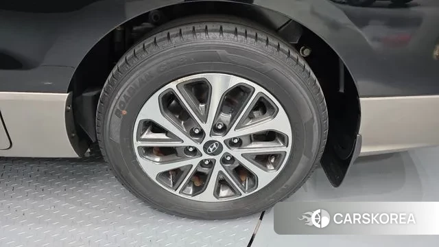 Hyundai The New Grand Starex id 3380059 из Кореи 15