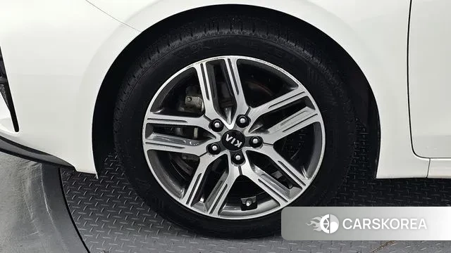 Kia Come New K3 id 3009284 из Кореи 15