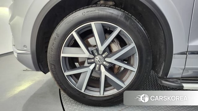 Volkswagen Touareg 3rd generation id 4338823 из Кореи 15
