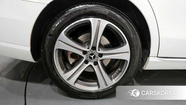 Mercedes-Benz E-Class W213 id 4269012 из Кореи 29