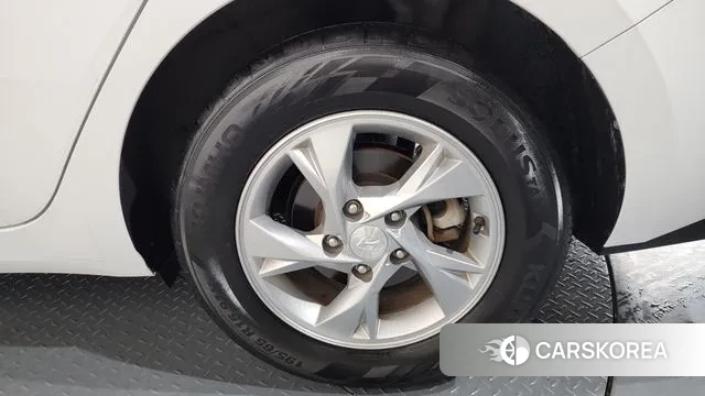 Hyundai Avante (CN7) id 3469327 из Кореи 15