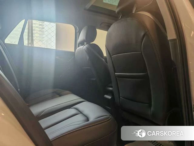 Audi Q2L id 4359541 из Китая 13