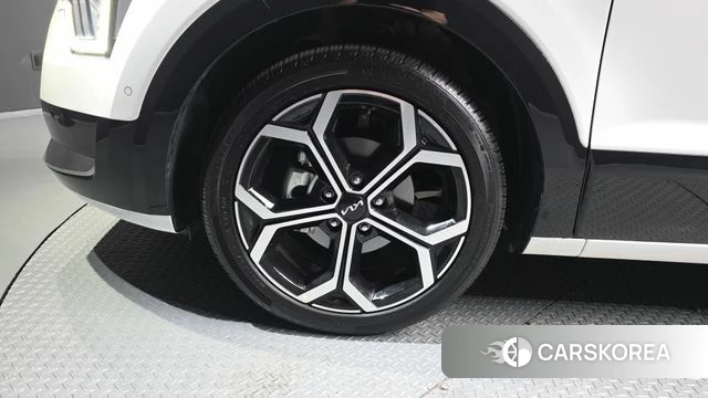 Kia Di Ol Nu Niro id 4571550 из Кореи 30
