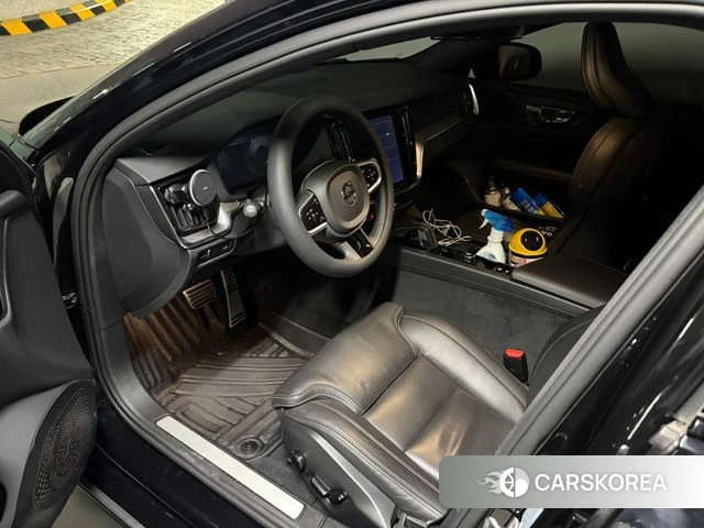 Volvo S60 3rd generation 2022 Черный из Кореи, фото 5
