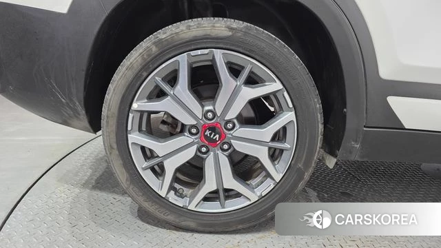 Kia Seltos id 4284574 из Кореи 28