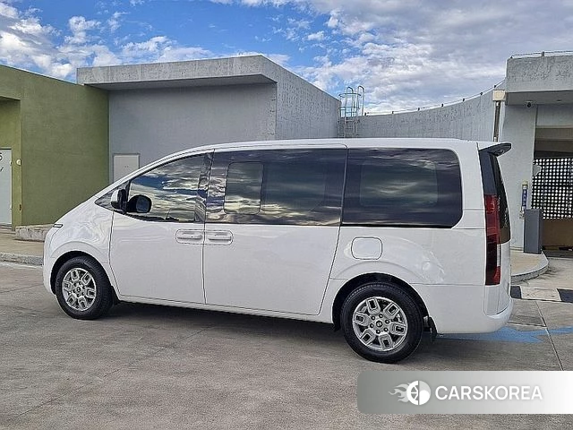 Hyundai Staria id 4870895 из Кореи 14