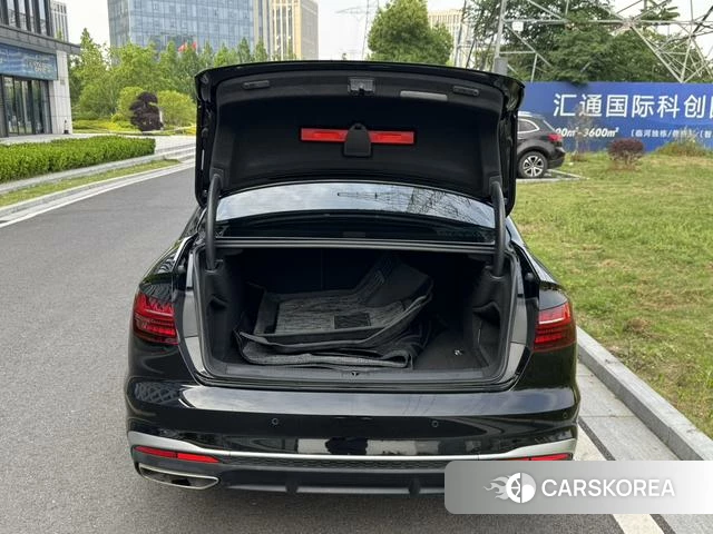 Audi A4L id 4313859 из Китая 26