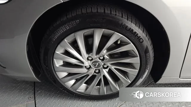 Lexus ES300h 7th generation id 3439602 из Кореи 15