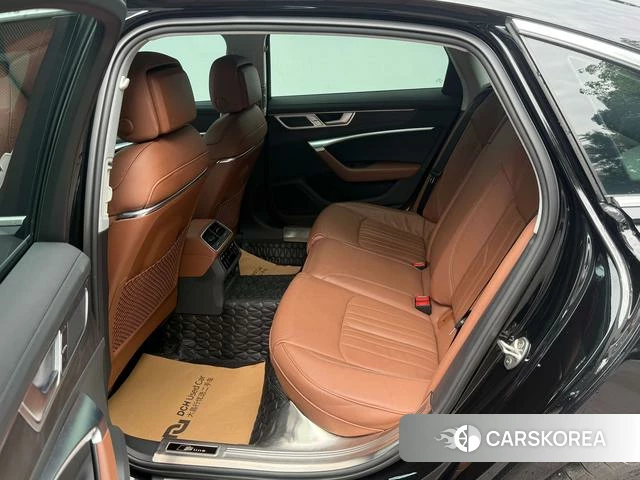 Audi A6L id 4274639 из Китая 16