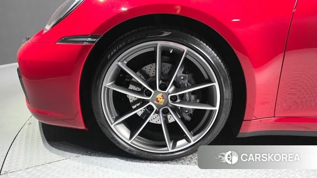 Porsche 911(992) id 4573690 из Кореи 15
