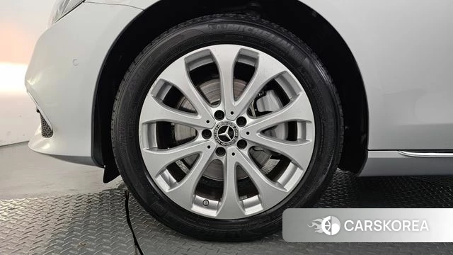 Mercedes-Benz E-Class W213 id 4795022 из Кореи 27