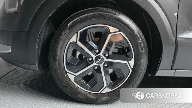 Kia Di Ol Nu Niro id 4688012 из Кореи 30
