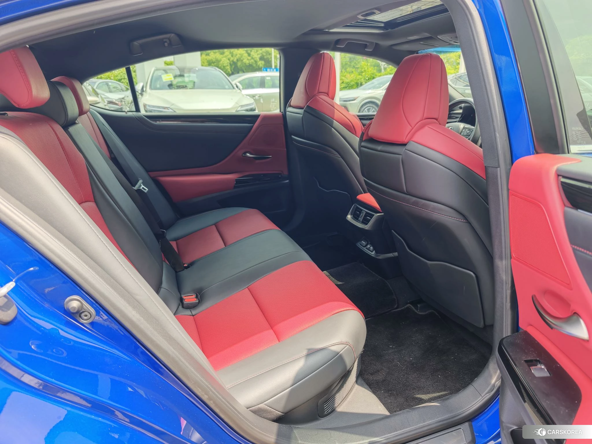 Lexus ES id 4440548 из Китая 13