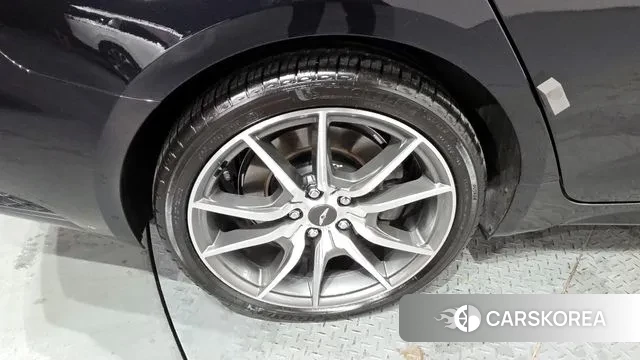 Genesis The New G70 id 3405994 из Кореи 15