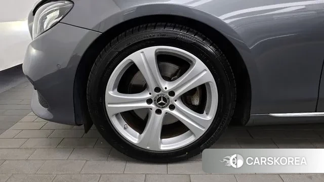 Mercedes-Benz E-Class W213 id 3520592 из Кореи 15