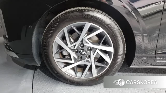 Hyundai Grandeur (GN7) id 3382928 из Кореи 15