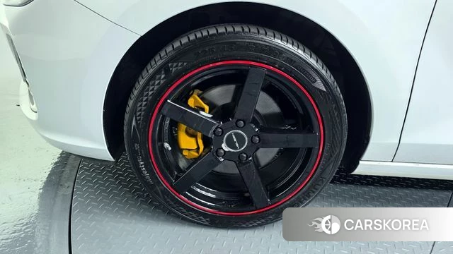 Hyundai i30 (PD) id 3905327 из Кореи 15