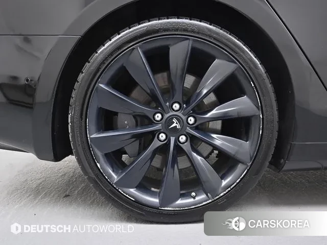 Tesla Model S id 3677323 из Кореи 15