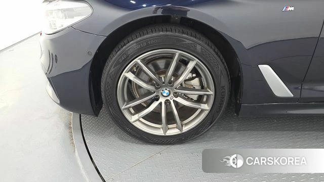 BMW 5 Series (G30) id 4708930 из Кореи 15