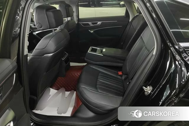 Audi A6L id 4263505 из Китая 12