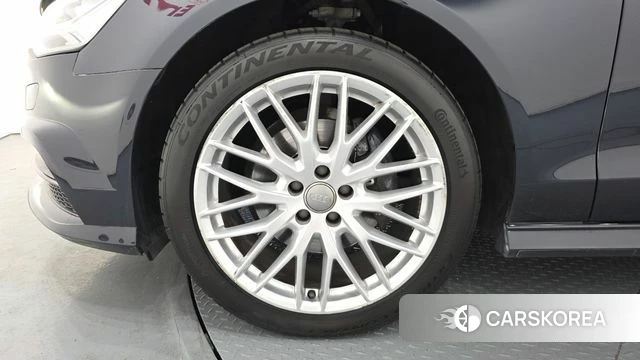 Audi New A6 id 4269385 из Кореи 15