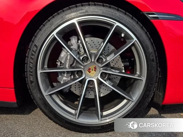 Porsche 911(992) id 3333040 из Кореи 15