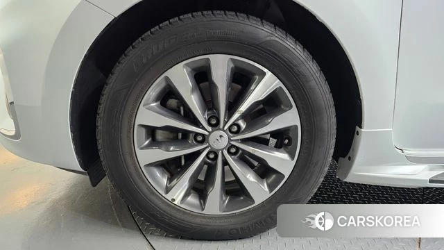 Kia The New Carnival id 4508255 из Кореи 27