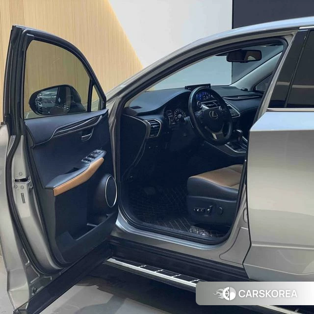 Lexus NX id 4221707 из Китая 25