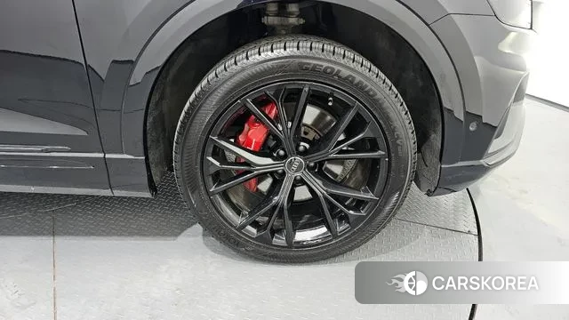 Audi Q8 (4M) id 2965619 из Кореи 15