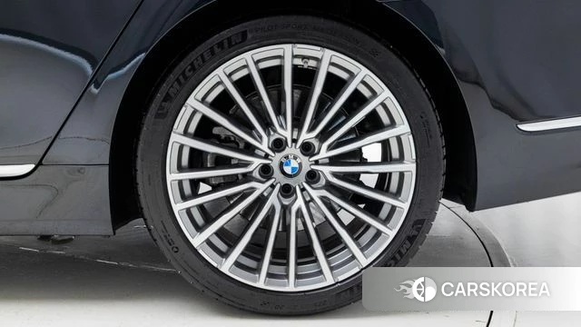 BMW 7 Series (G11) id 4330366 из Кореи 15