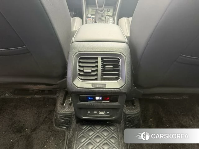 Volkswagen Tiguan L id 4255916 из Китая 18