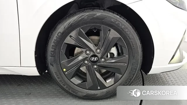 Hyundai Avante (CN7) id 3764933 из Кореи 15