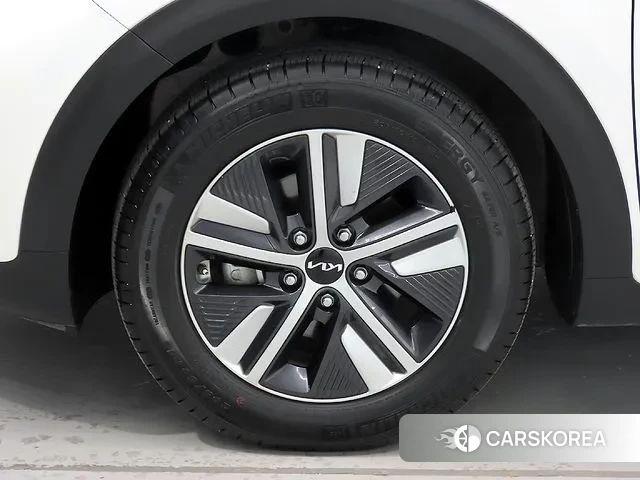Kia The New Niro id 3349110 из Кореи 15