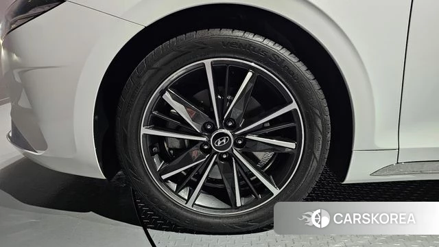 Hyundai The New Grandeur IG id 4501175 из Кореи 26