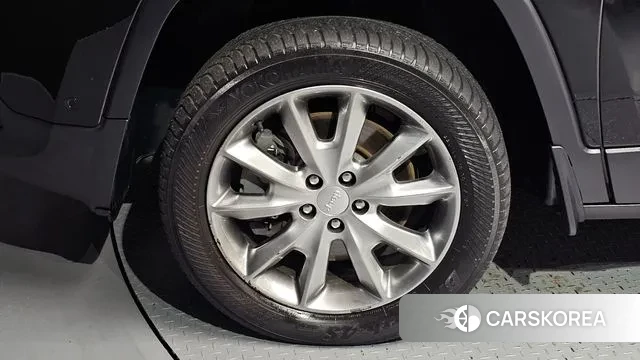 Jeep Cherokee (KL) id 3107314 из Кореи 15