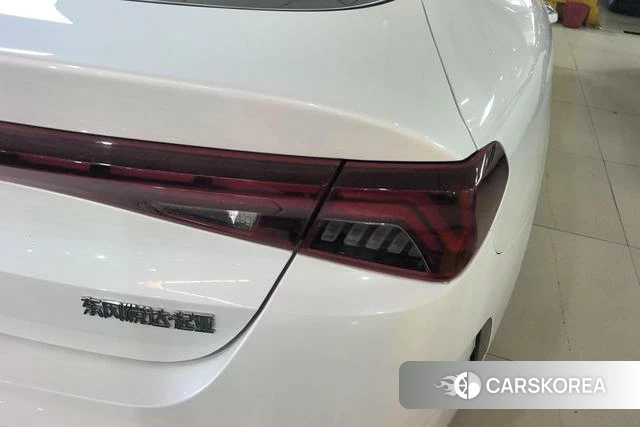Kia K5 id 4262481 из Китая 12
