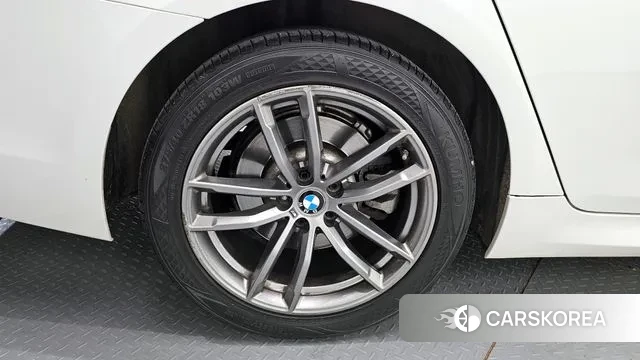 BMW 5 Series (G30) id 3297791 из Кореи 15