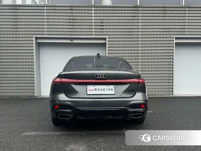 Audi A5L id 4272813 из Китая 10