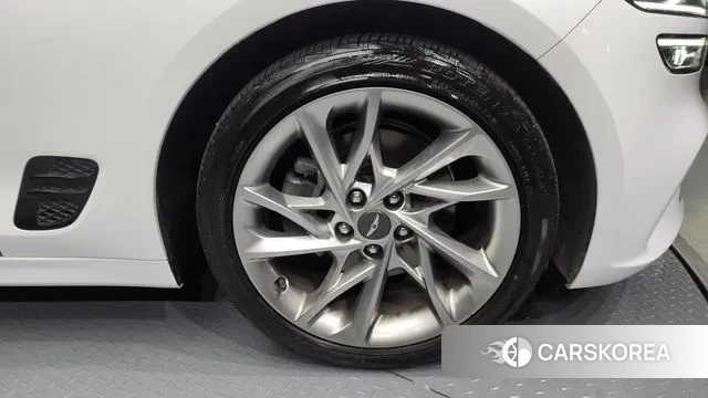 Genesis The New G70 id 3385041 из Кореи 15