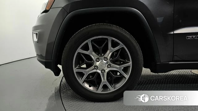 Jeep Grand Cherokee id 4856216 из Кореи 15