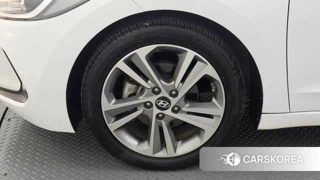 Hyundai Avante AD id 4596396 из Кореи 25